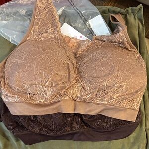 Breezies Lace Bra Set in Tan and Brown